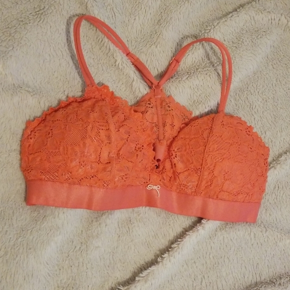 Bralette - Picture 1 of 3